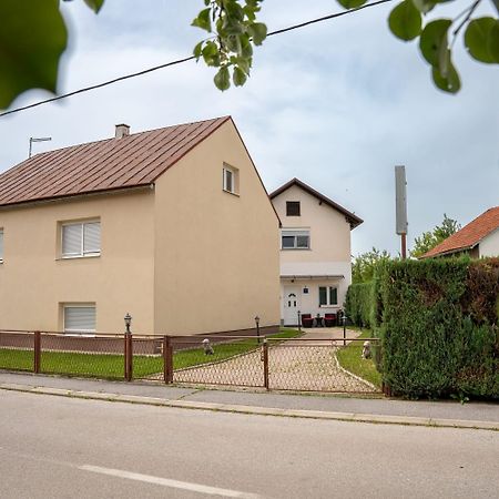Apartman Mihovil Gospic Bagian luar foto